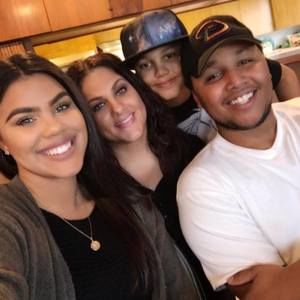 Meet your Posher, Nikki